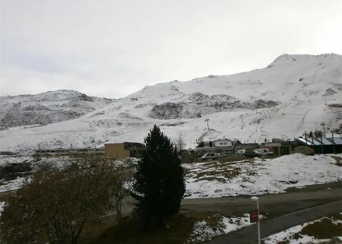 6 Pers, Balcon, Parking, Cuisine Equipee - Fr-1-457-212 アラヌエ